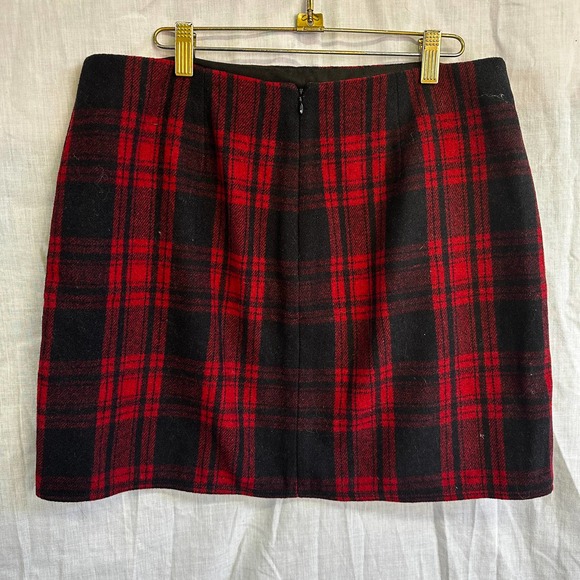 Gap Wool Blend Zip Pocket Red Plaid Mini Skirt Size 8 - Picture 3 of 6